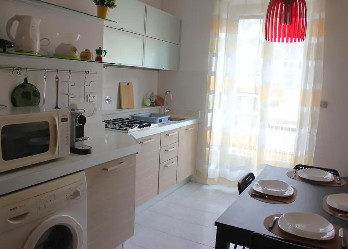 Experience Turin! Metro A Stone's Throw Away *